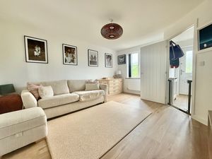 Photo 4- click for photo gallery